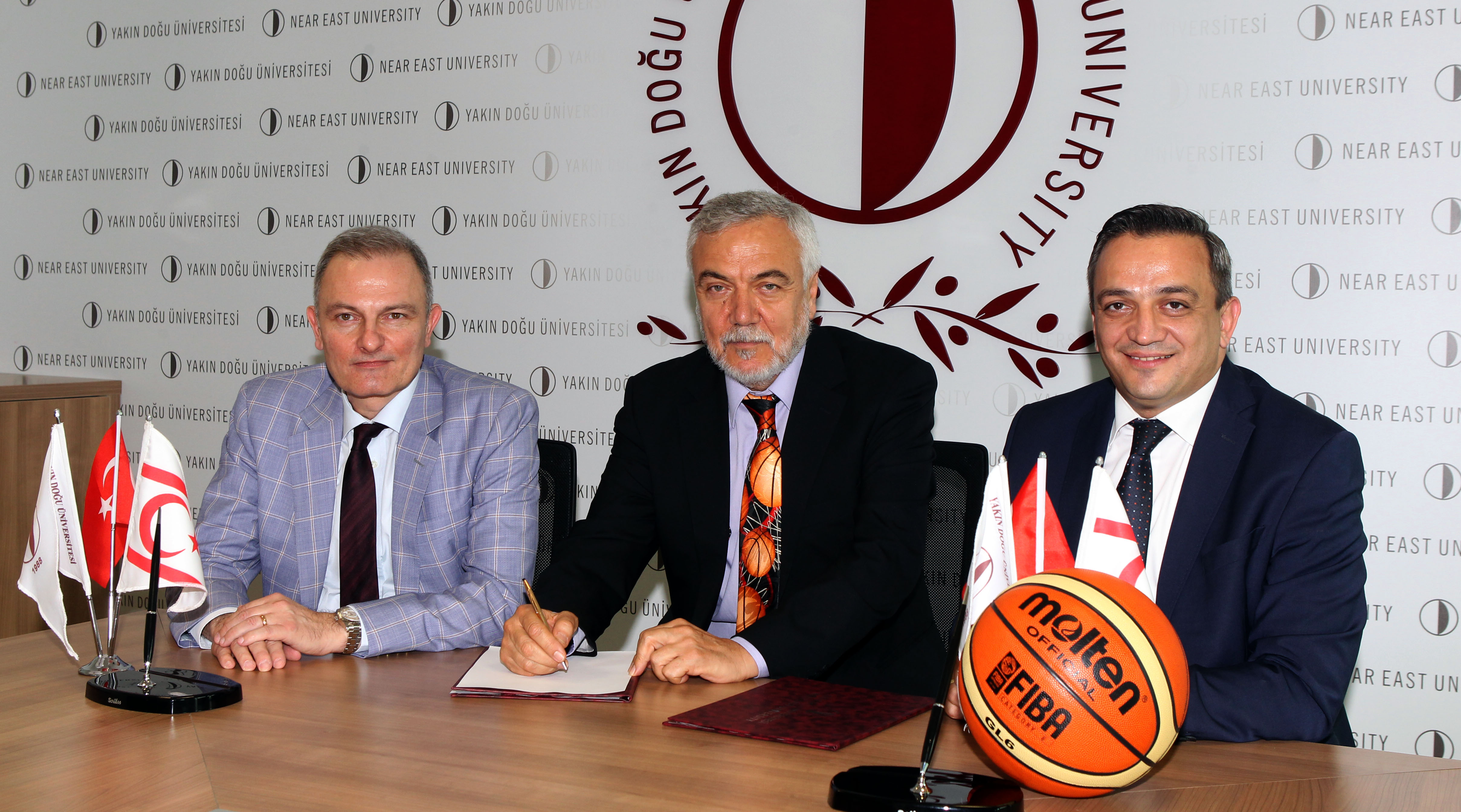 KALAYCIĞLU, Yakın Doğu Üniversitesi’nde