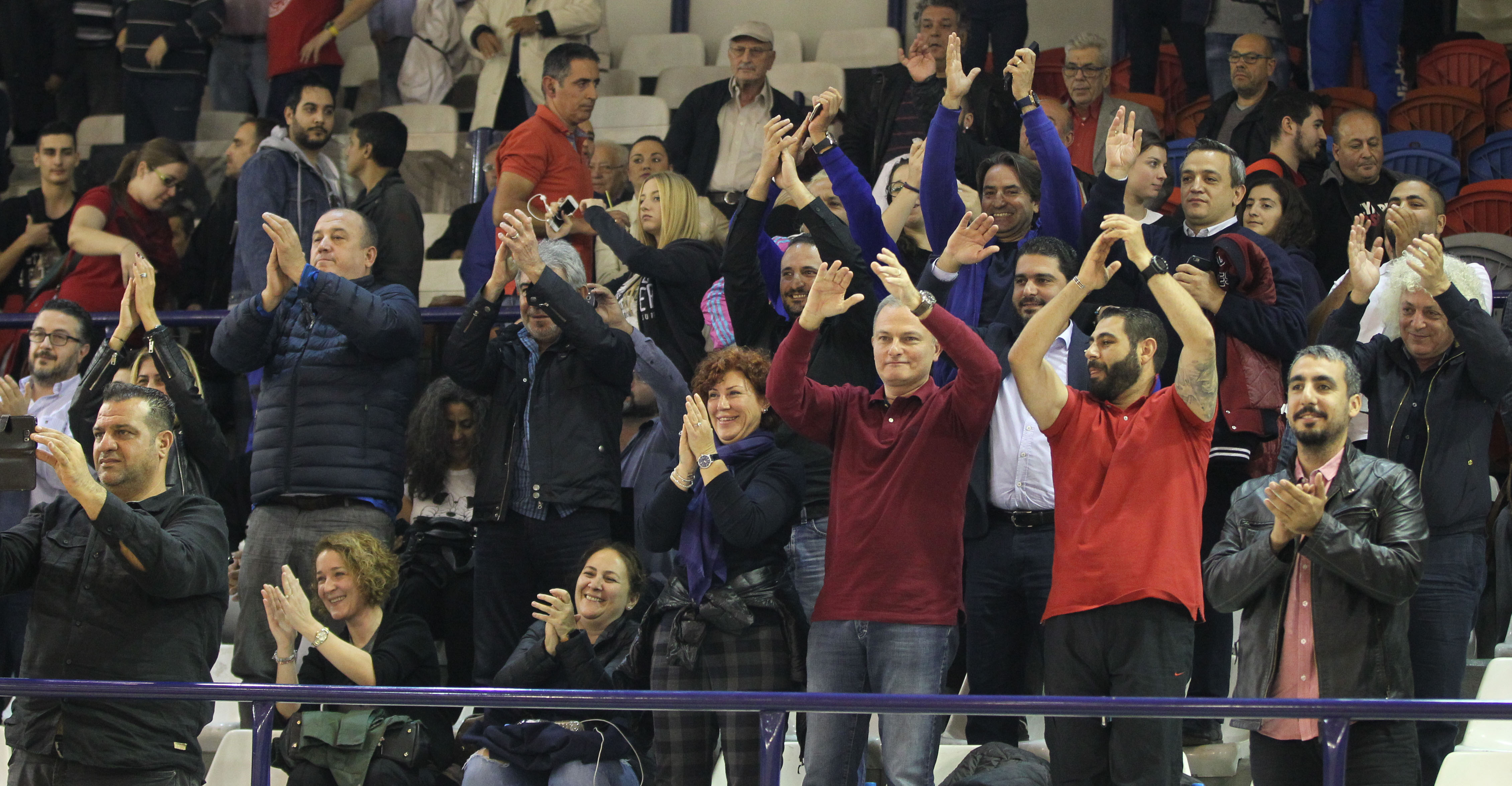 Yakın Doğu Üniversitesi’nin Tarihi Zaferi… Olympiacos 53-55 Yakın Doğu Üniversitesi